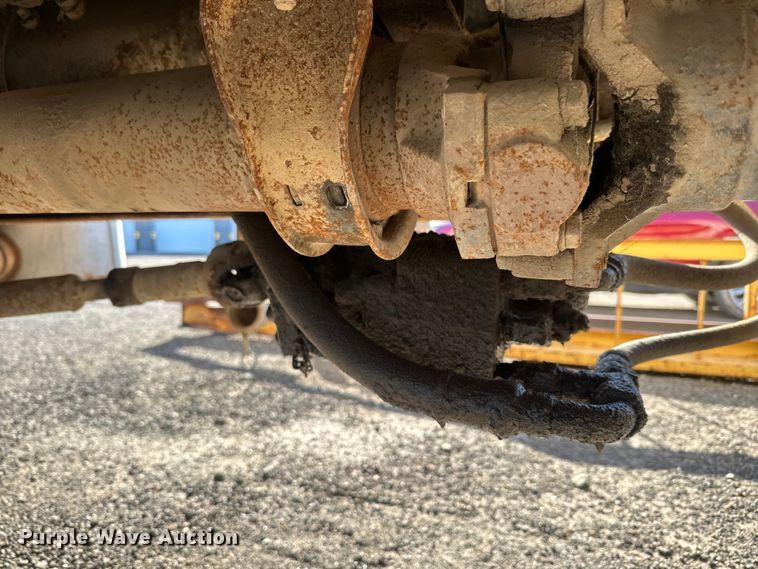 image for item EH5353 1980 Mack water truck