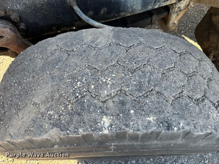 image for item EH5353 1980 Mack water truck