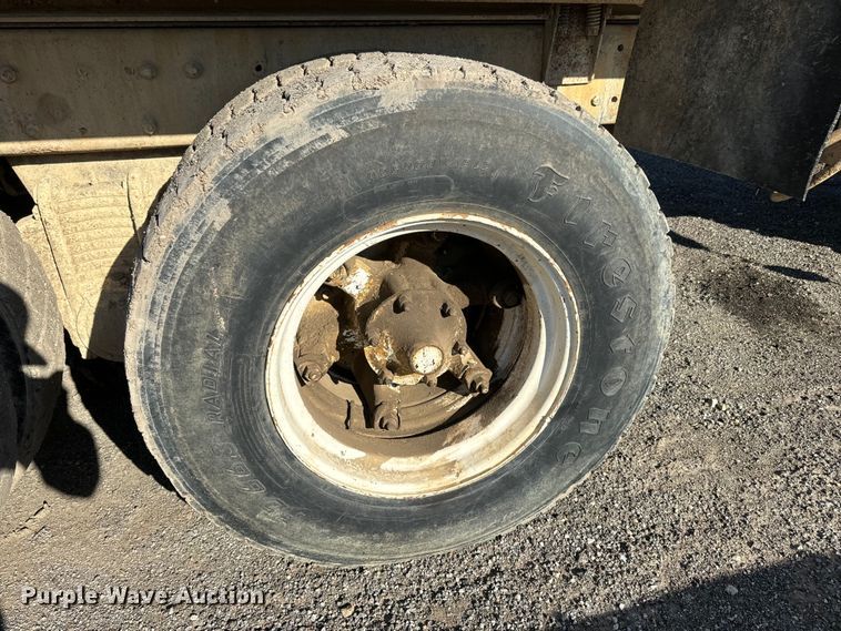 image for item EH5353 1980 Mack water truck