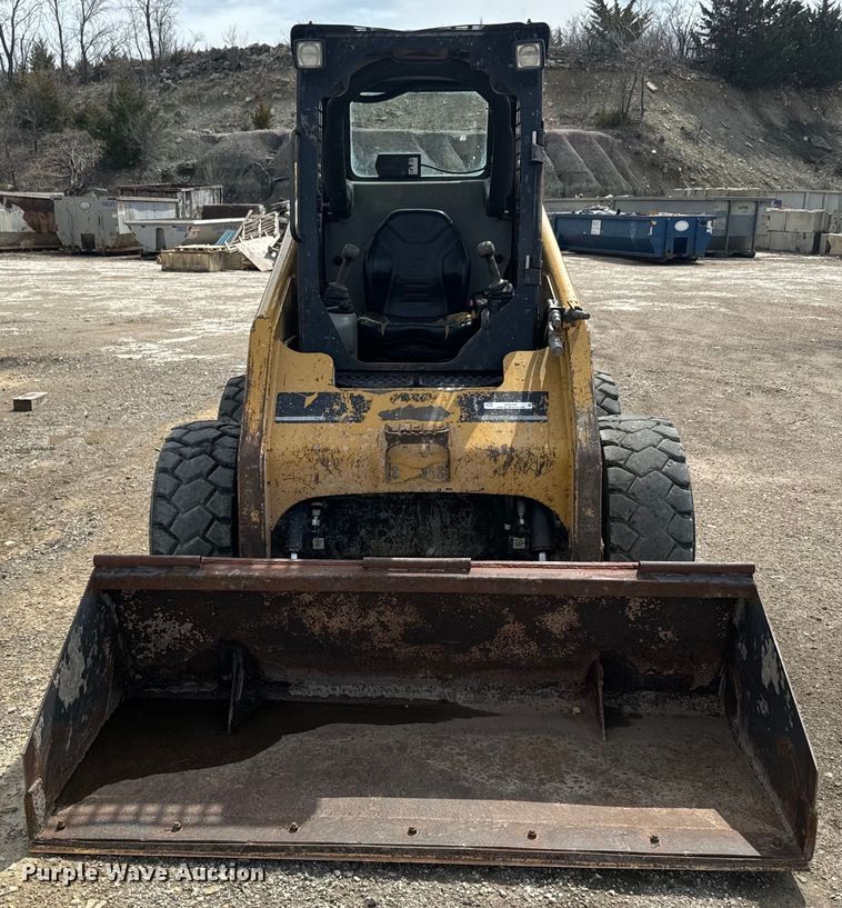 image for item EH5370 2006 Caterpillar 236B skid steer loader