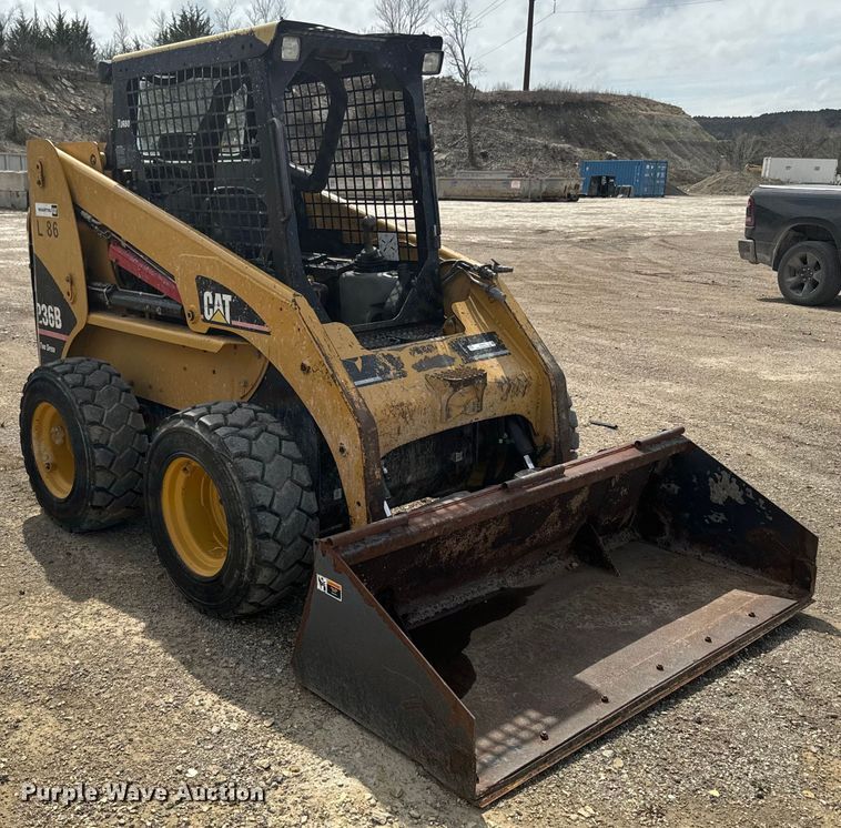 image for item EH5370 2006 Caterpillar 236B skid steer loader