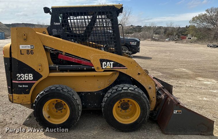 image for item EH5370 2006 Caterpillar 236B skid steer loader