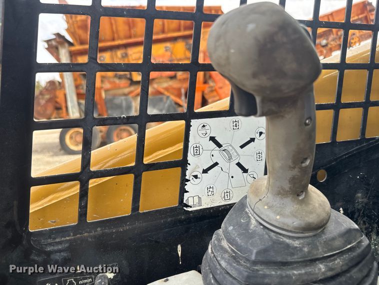 image for item EH5370 2006 Caterpillar 236B skid steer loader