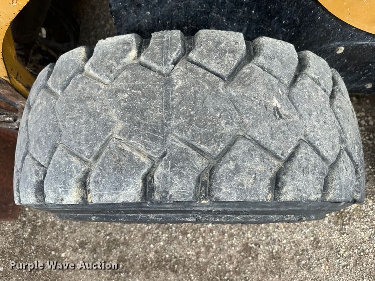 image for item EH5370 2006 Caterpillar 236B skid steer loader