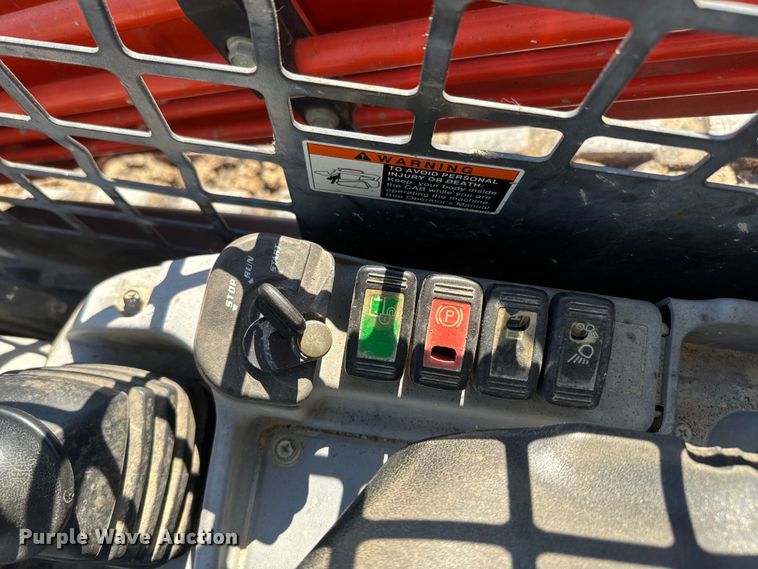 image for item EH5386 2011 Kubota SVL90 tracked skid steer loader