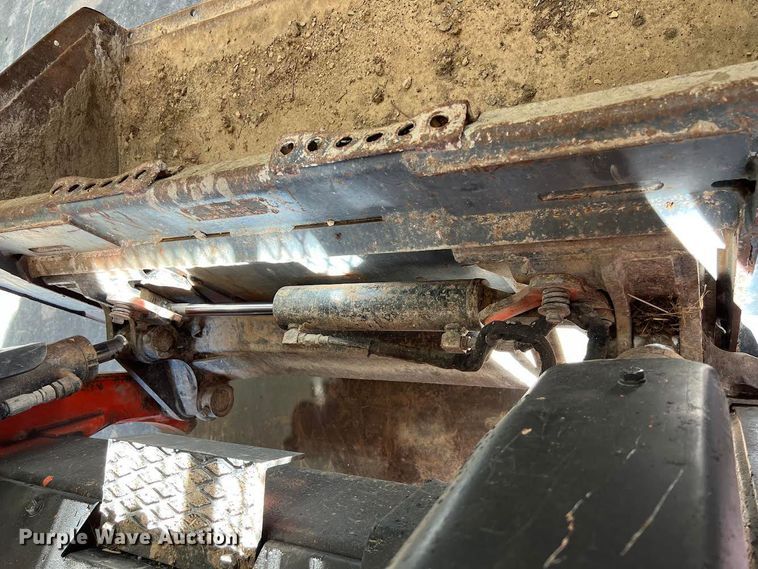 image for item EH5386 2011 Kubota SVL90 tracked skid steer loader