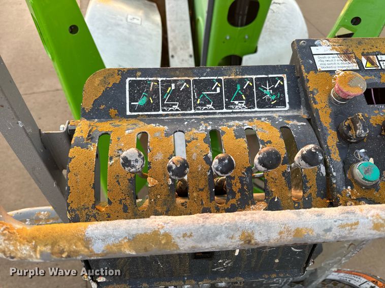 image for item EH6585 2017 Nifty TM42T boom lift