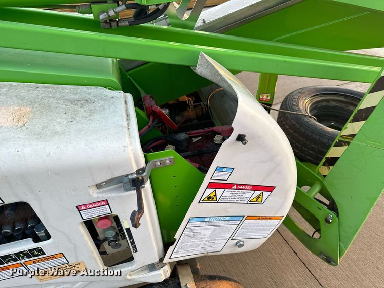 image for item EH6585 2017 Nifty TM42T boom lift