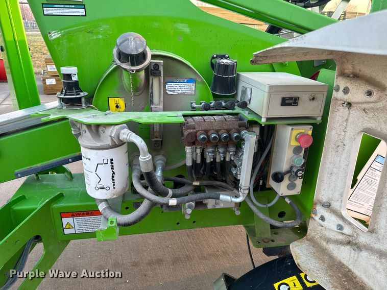 image for item EH6585 2017 Nifty TM42T boom lift