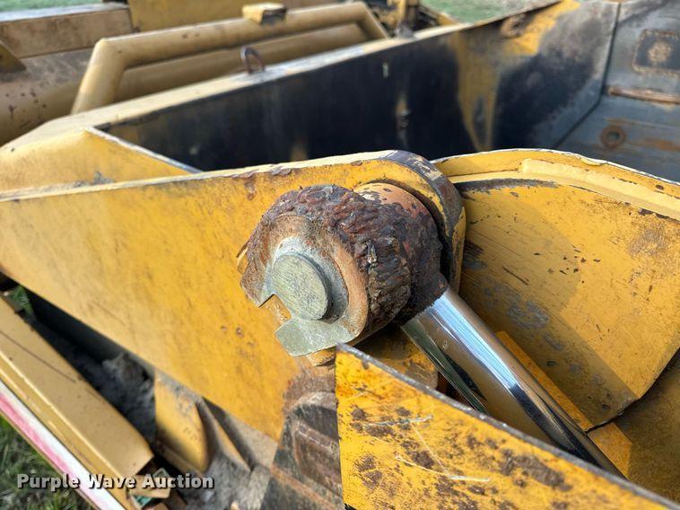 image for item EH6606 2006 Ashland I-180 TS2 scraper