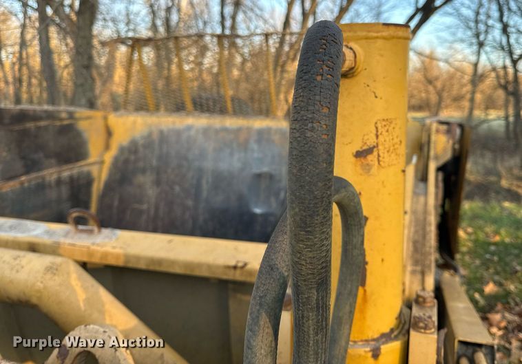 image for item EH6606 2006 Ashland I-180 TS2 scraper