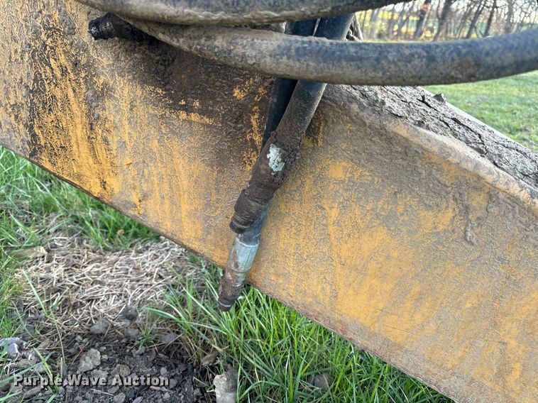 image for item EH6606 2006 Ashland I-180 TS2 scraper