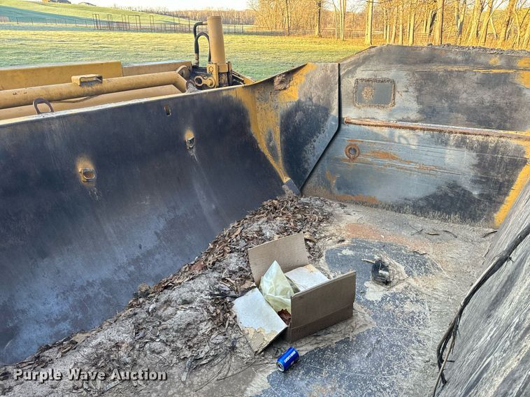 image for item EH6606 2006 Ashland I-180 TS2 scraper