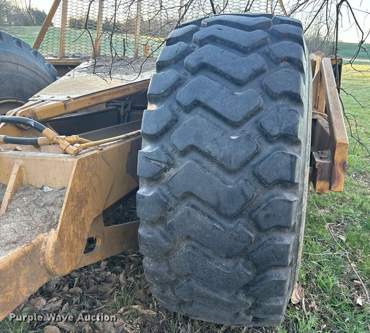 image for item EH6606 2006 Ashland I-180 TS2 scraper