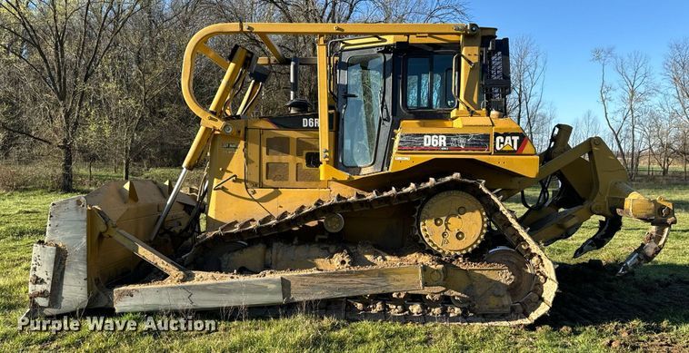 image for item EH6607 2005 Caterpillar D6R XW dozer
