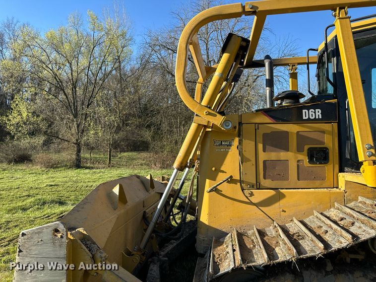 image for item EH6607 2005 Caterpillar D6R XW dozer