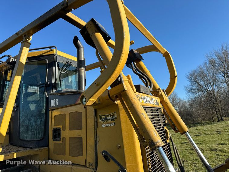 image for item EH6607 2005 Caterpillar D6R XW dozer