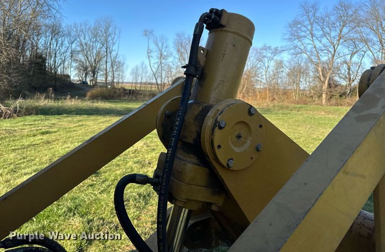 image for item EH6607 2005 Caterpillar D6R XW dozer