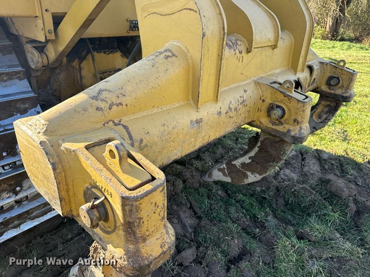 image for item EH6607 2005 Caterpillar D6R XW dozer