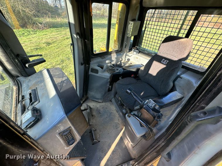 image for item EH6607 2005 Caterpillar D6R XW dozer