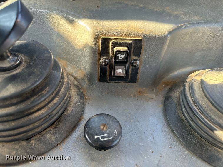 image for item EH6607 2005 Caterpillar D6R XW dozer