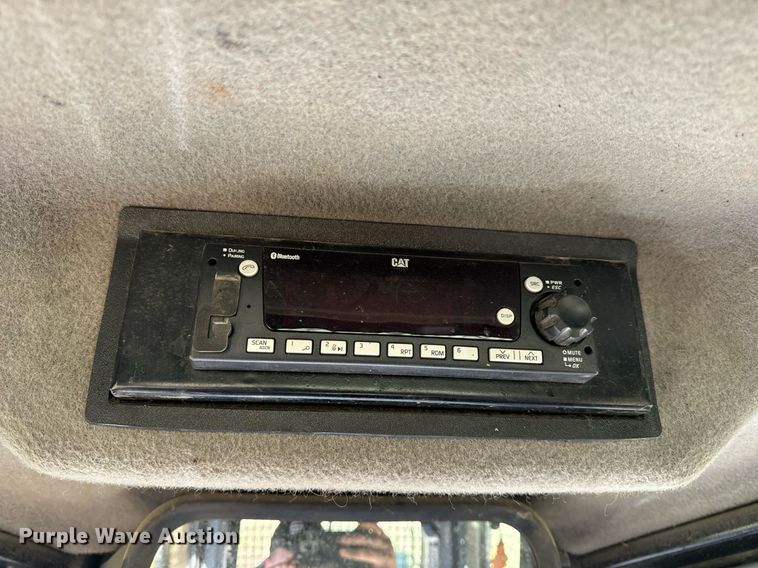 image for item EH6607 2005 Caterpillar D6R XW dozer