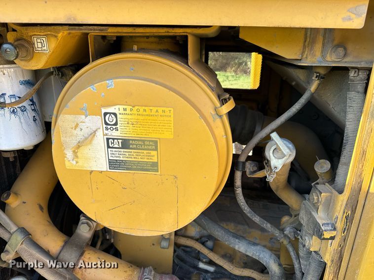image for item EH6607 2005 Caterpillar D6R XW dozer