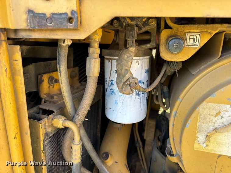 image for item EH6607 2005 Caterpillar D6R XW dozer