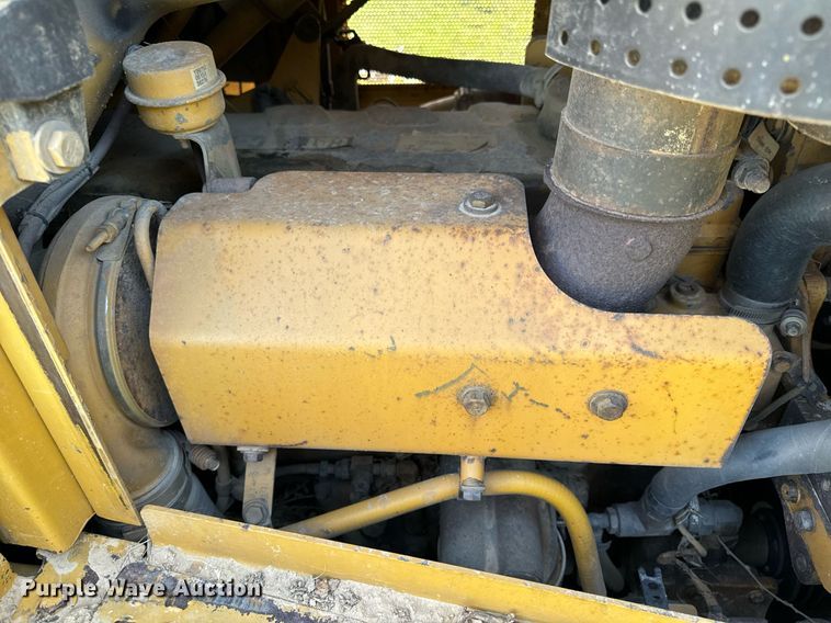 image for item EH6607 2005 Caterpillar D6R XW dozer