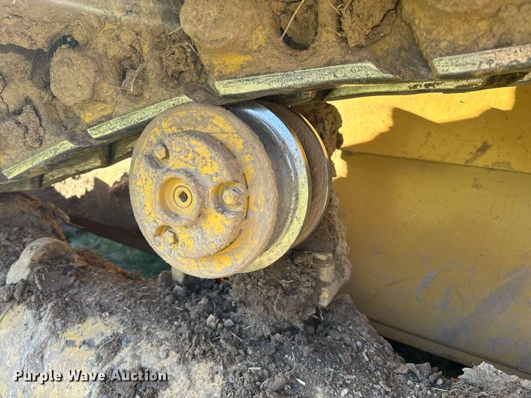 image for item EH6607 2005 Caterpillar D6R XW dozer