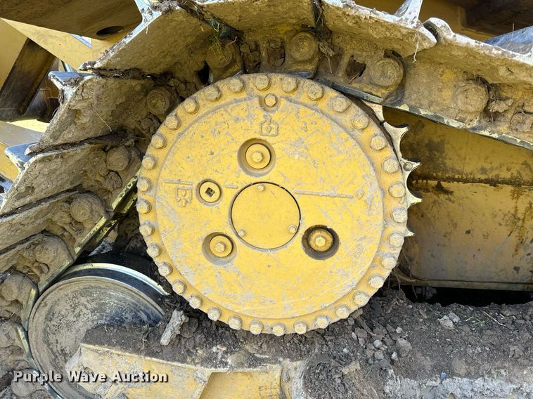 image for item EH6607 2005 Caterpillar D6R XW dozer