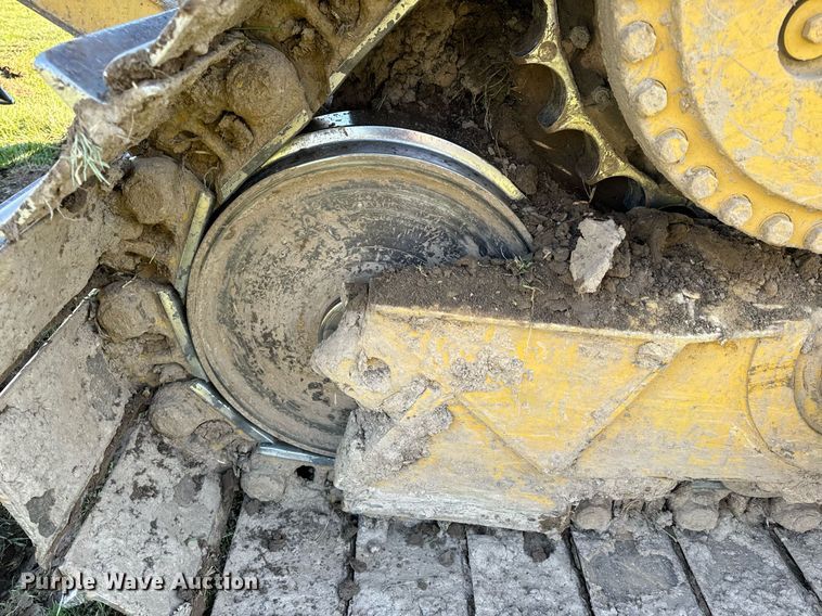 image for item EH6607 2005 Caterpillar D6R XW dozer