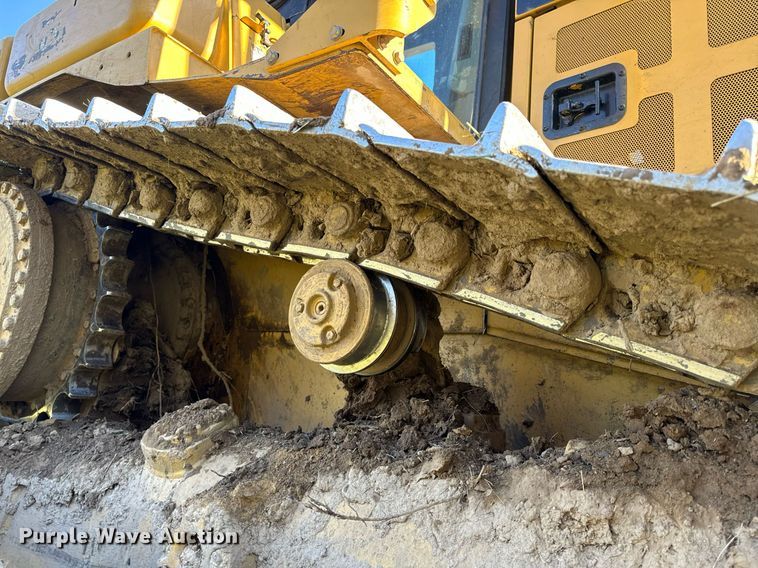 image for item EH6607 2005 Caterpillar D6R XW dozer