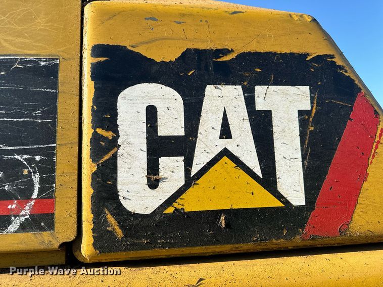 image for item EH6607 2005 Caterpillar D6R XW dozer