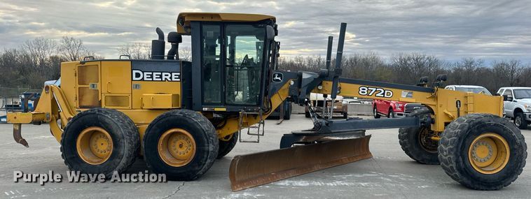 image for item EH6608 2008 John Deere 872D motor grader