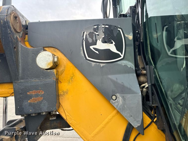 image for item EH6608 2008 John Deere 872D motor grader