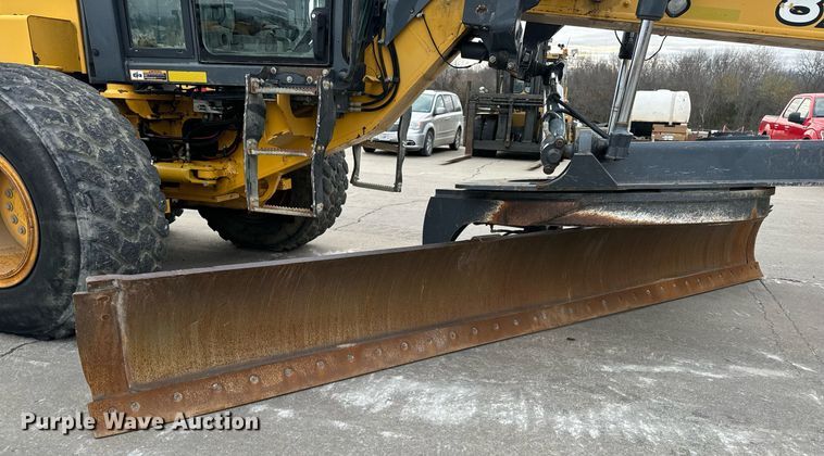 image for item EH6608 2008 John Deere 872D motor grader