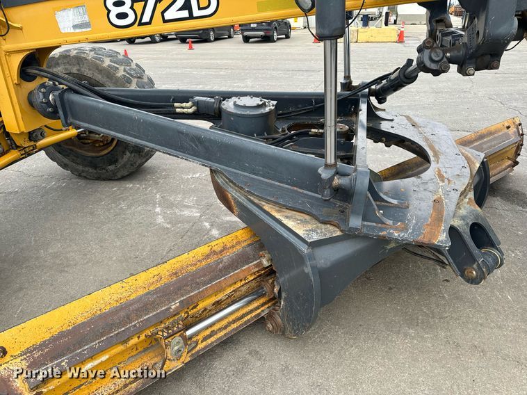 image for item EH6608 2008 John Deere 872D motor grader