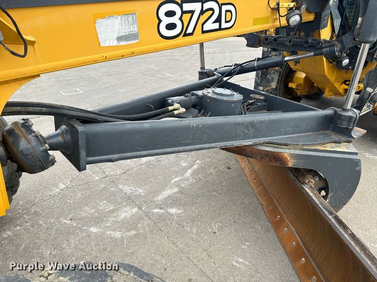 image for item EH6608 2008 John Deere 872D motor grader