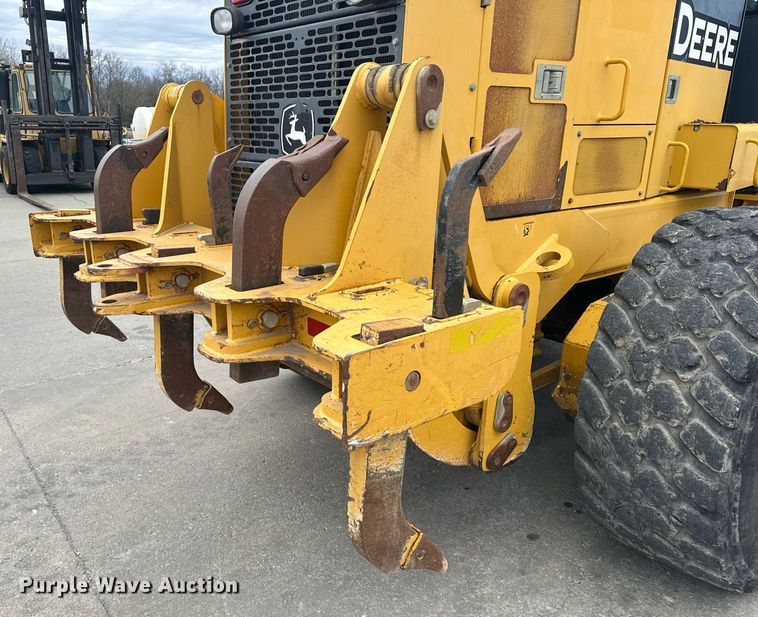 image for item EH6608 2008 John Deere 872D motor grader