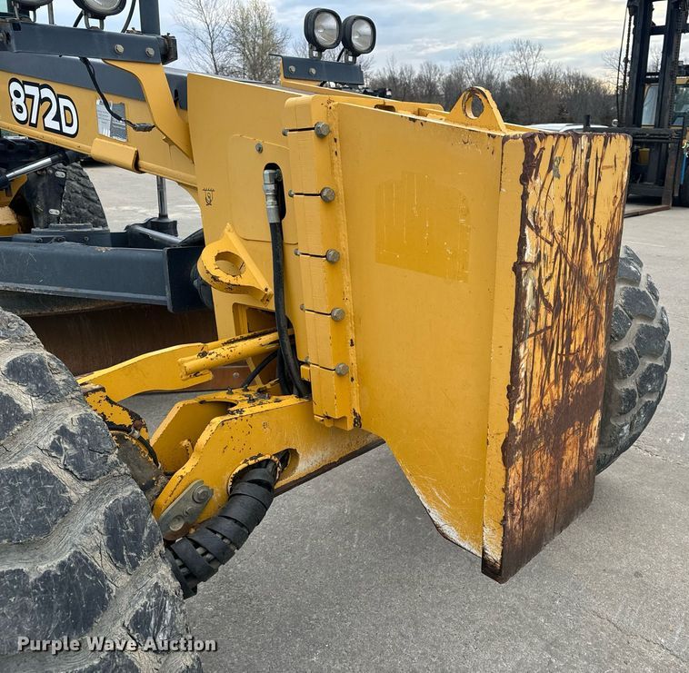 image for item EH6608 2008 John Deere 872D motor grader