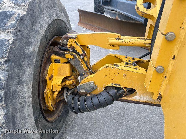 image for item EH6608 2008 John Deere 872D motor grader