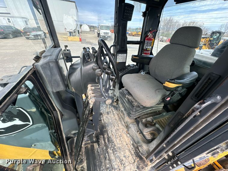 image for item EH6608 2008 John Deere 872D motor grader