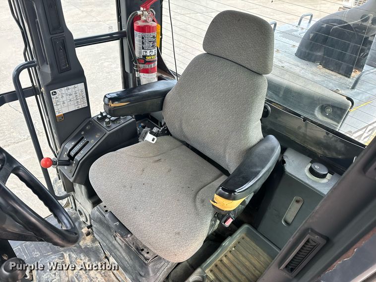 image for item EH6608 2008 John Deere 872D motor grader