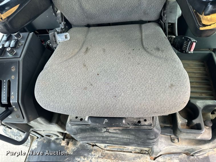 image for item EH6608 2008 John Deere 872D motor grader