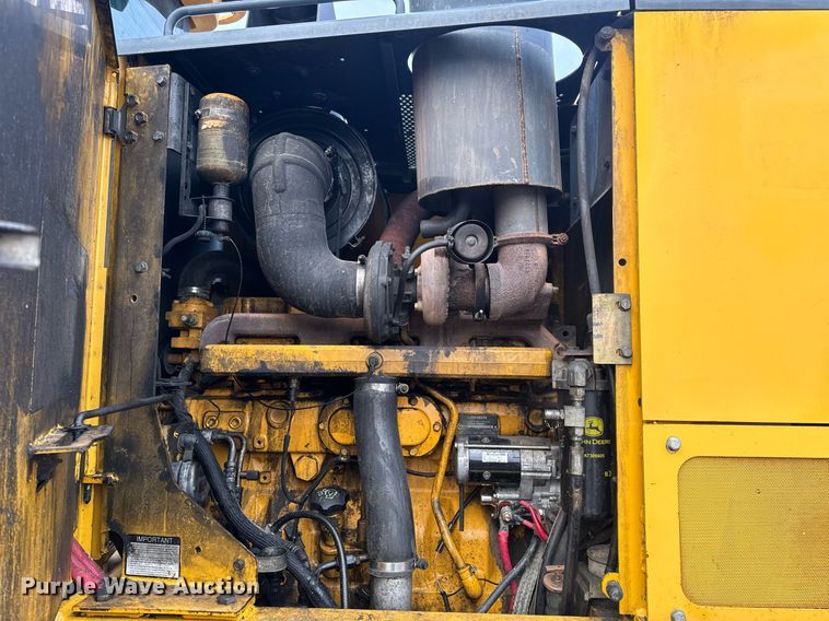 image for item EH6608 2008 John Deere 872D motor grader