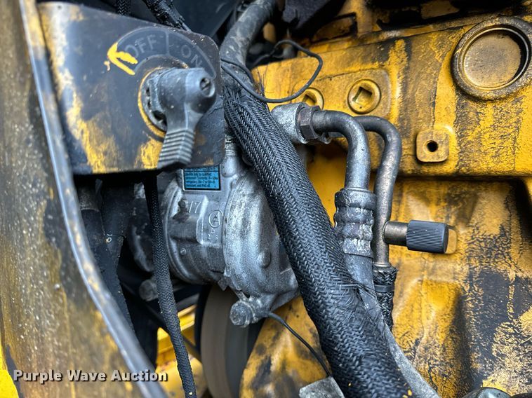 image for item EH6608 2008 John Deere 872D motor grader