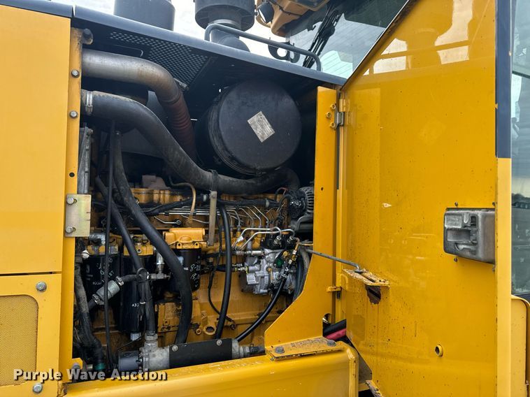 image for item EH6608 2008 John Deere 872D motor grader