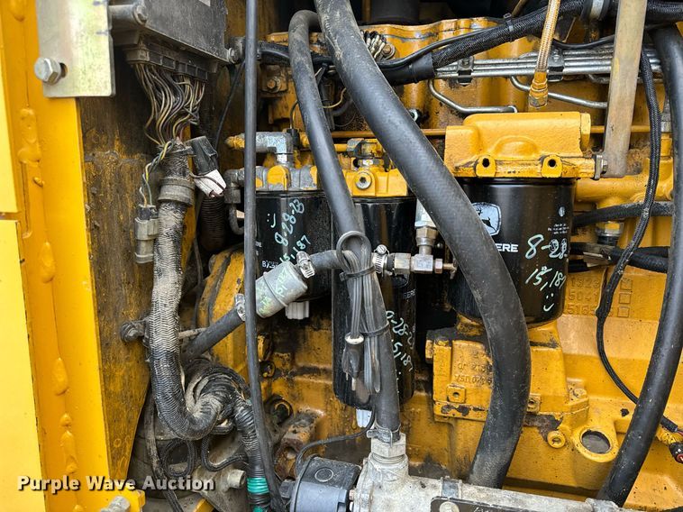 image for item EH6608 2008 John Deere 872D motor grader