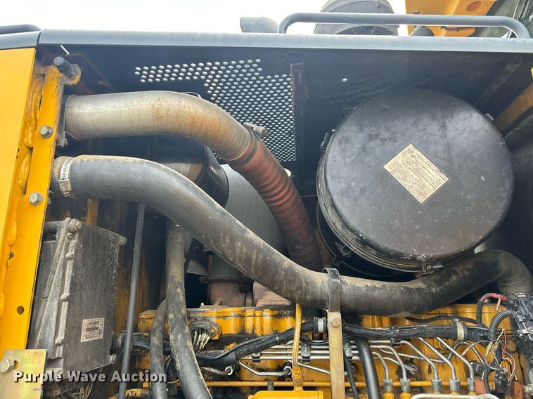 image for item EH6608 2008 John Deere 872D motor grader